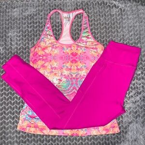 NWT Avia High Waist Ankle Leggings with side pockets.  Racer back Xersion top.